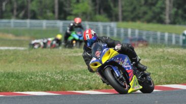 yamaha r1