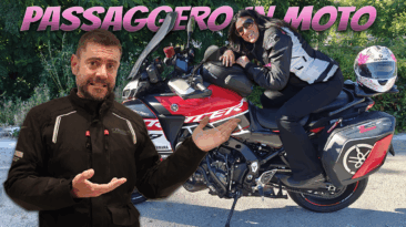 Portare un Passeggero in Moto Tutto Quello che Devi Sapere! (Zavorrina Edition)